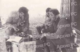 На положају код Зенице, ручак, у средини Миланчић Миљевић