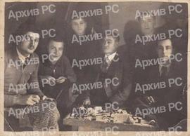 Кројачка радња Гашпара у Бањалуци: 2. Хусо Муфтић, 3. Мехо Букић, 4. мајстор Гашпар, 5. Ахмет Ћеј...