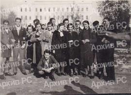 5. разред Реалне гимназије у Бањалуци поред Црквене на Говедарници